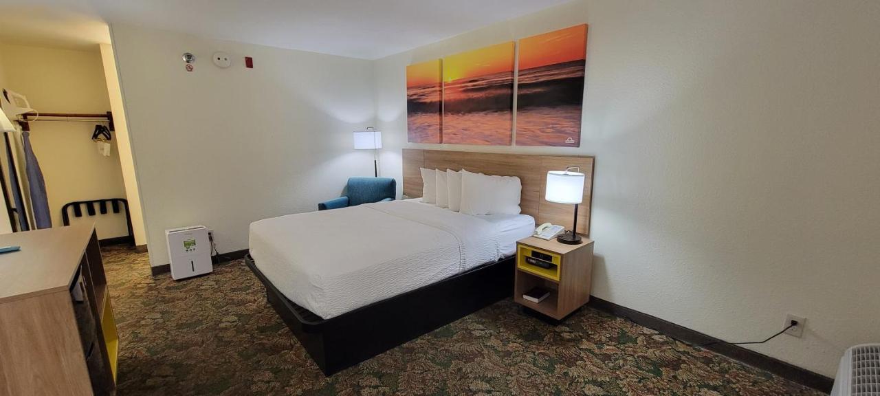 Hotel Carolina A Days Inn By Wyndham Hilton Head Island Εξωτερικό φωτογραφία