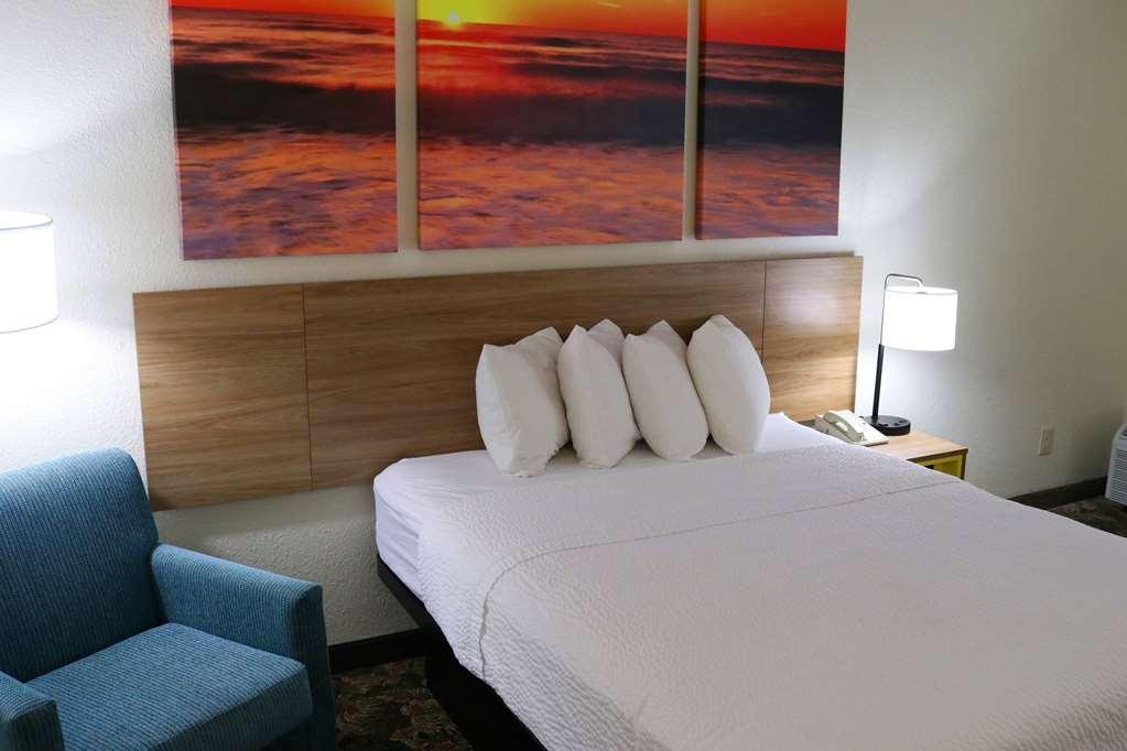 Hotel Carolina A Days Inn By Wyndham Hilton Head Island Δωμάτιο φωτογραφία