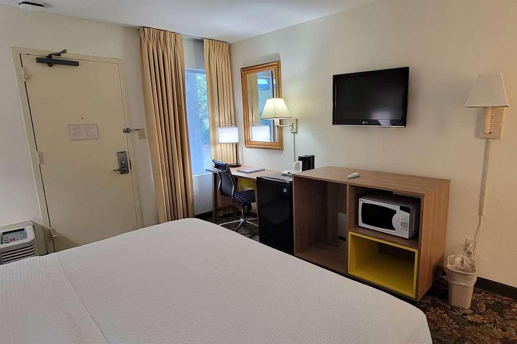 Hotel Carolina A Days Inn By Wyndham Hilton Head Island Δωμάτιο φωτογραφία