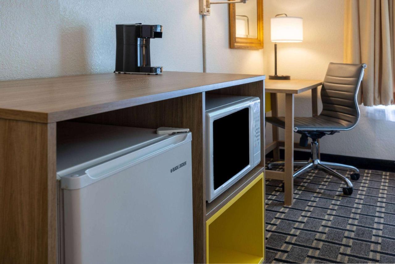 Hotel Carolina A Days Inn By Wyndham Hilton Head Island Εξωτερικό φωτογραφία
