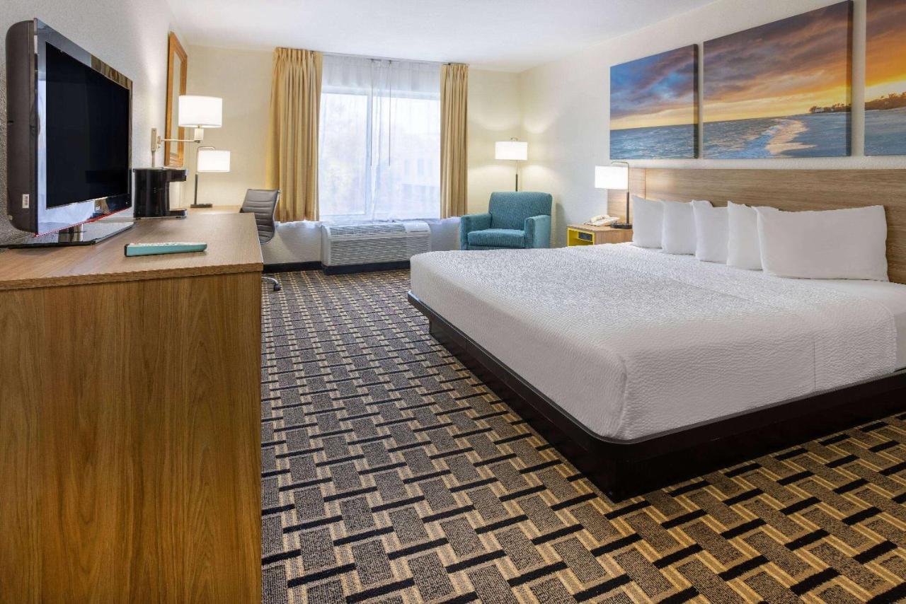 Hotel Carolina A Days Inn By Wyndham Hilton Head Island Εξωτερικό φωτογραφία