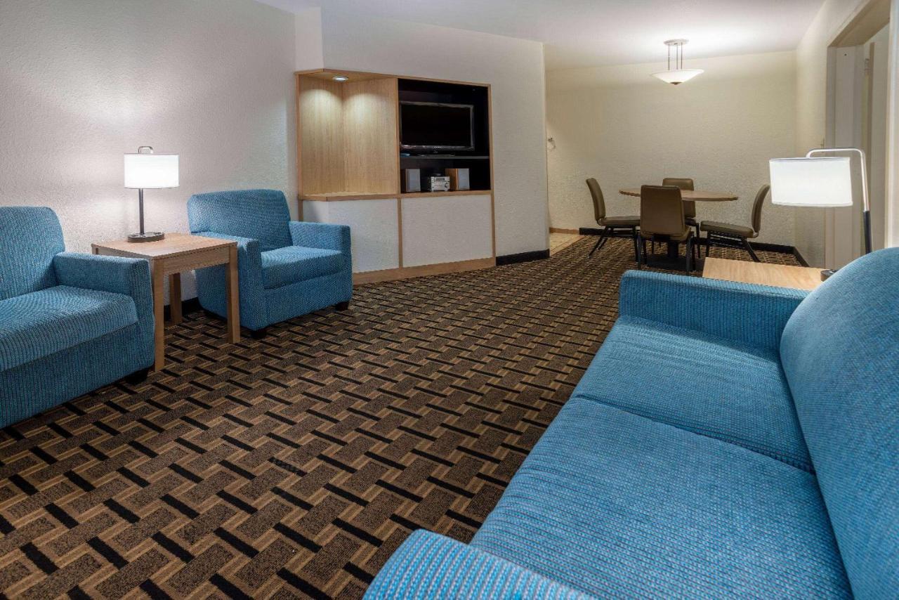 Hotel Carolina A Days Inn By Wyndham Hilton Head Island Εξωτερικό φωτογραφία