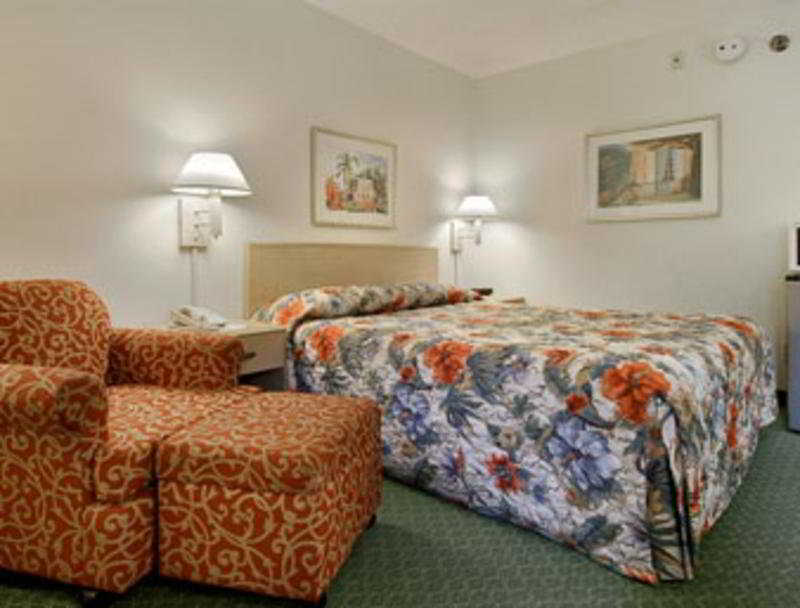 Hotel Carolina A Days Inn By Wyndham Hilton Head Island Εξωτερικό φωτογραφία