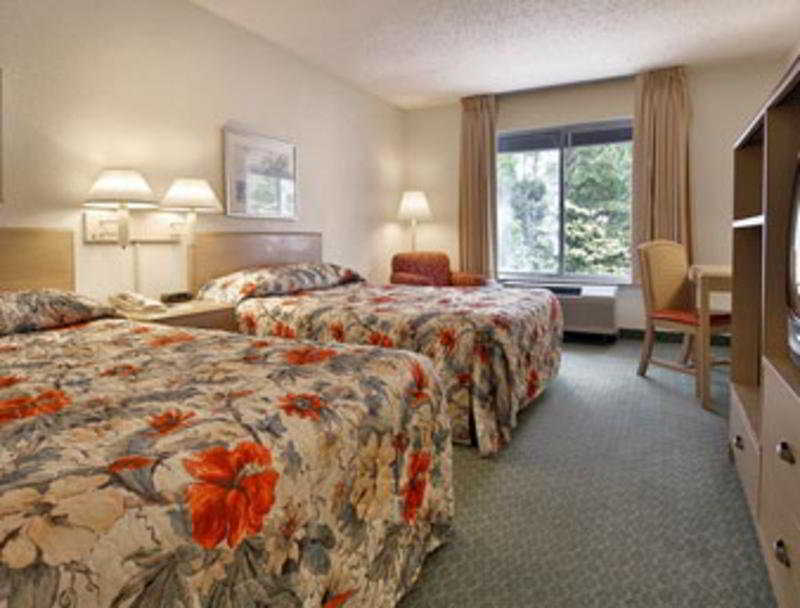 Hotel Carolina A Days Inn By Wyndham Hilton Head Island Εξωτερικό φωτογραφία